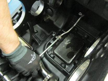 _Graphics/Web/TRSM0970_Lubricant Tube Installation 5.jpg